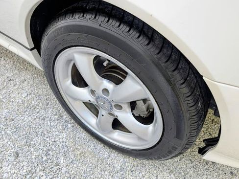 Used 2002 Mercedes-Benz SLK 320 image 10