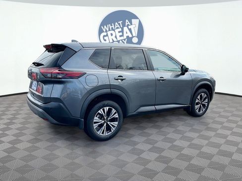 Used 2023 Nissan Rogue SV image 6