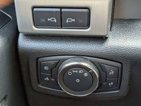 Used 2020 Ford F250 Platinum w/ FX4 Off-Road Package image 27