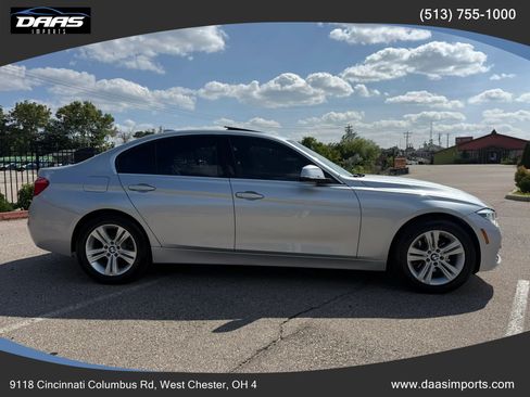 Used 2018 BMW 330i xDrive Sedan AWD/4WD image 4