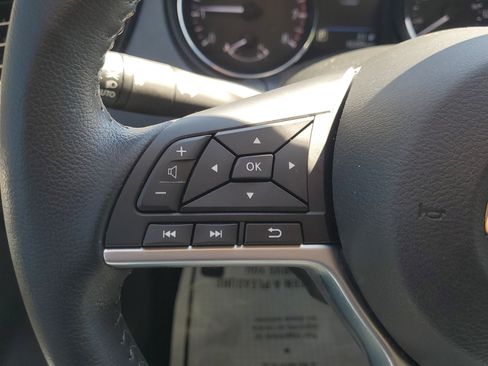 Certified 2022 Nissan Rogue Sport SV image 24