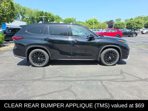 Used 2023 Toyota Highlander XSE AWD/4WD image 10
