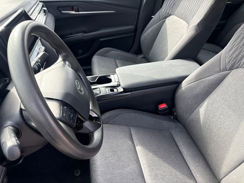 Used 2025 Toyota Camry LE image 18