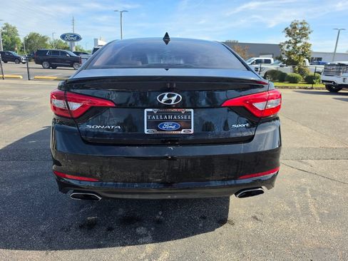 Used 2015 Hyundai Sonata Sport w/ Option Group 03 FWD image 9