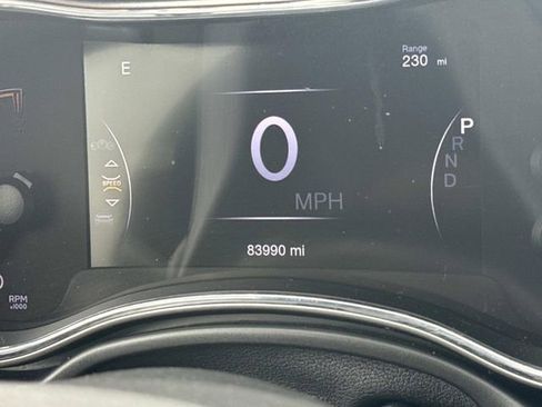 Used 2019 Jeep Grand Cherokee Limited AWD/4WD image 18