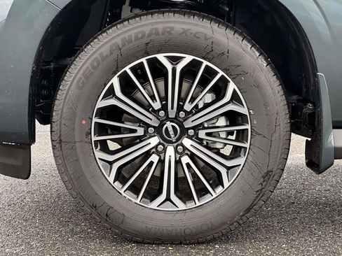 New 2026 Nissan Armada Platinum image 8