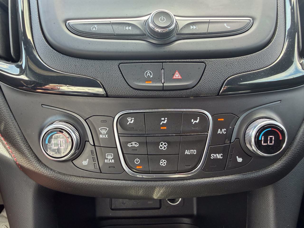 Used 2022 Chevrolet Equinox RS AWD/4WD image 24