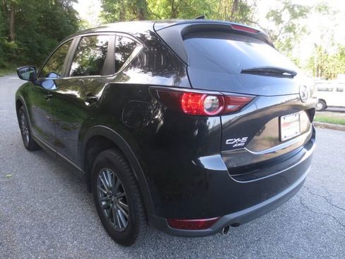 Used 2017 MAZDA CX-5 Touring w/ Preferred Equipment Package image 5