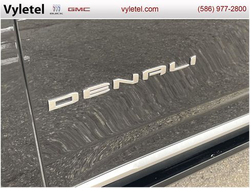 Used 2023 GMC Yukon Denali image 8