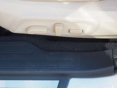 Used 2018 Subaru Outback 2.5i Limited image 15