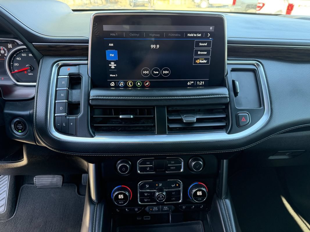 Used 2021 Chevrolet Tahoe Premier w/ Premium Package AWD/4WD image 17