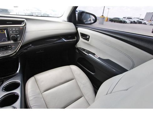 Used 2013 Toyota Avalon Limited FWD image 10