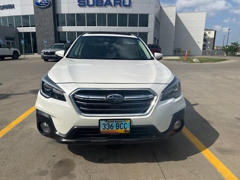 Used 2019 Subaru Outback 2.5i Touring w/ Protection Package #1 AWD/4WD image 9