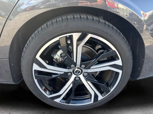 Used 2024 Volvo S60 B5 Plus w/ Protection Package Premier AWD/4WD image 44