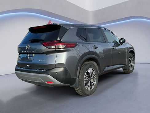Used 2023 Nissan Rogue SV image 5