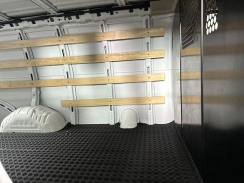 Used 2024 Chevrolet Express 2500 image 23