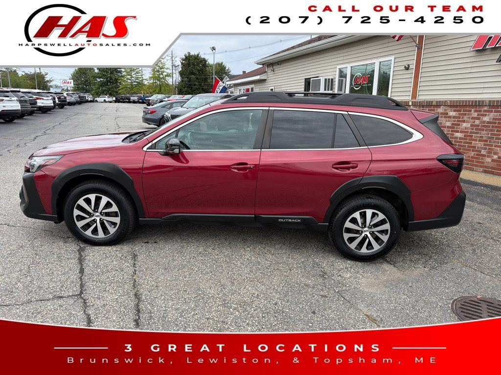 Used 2023 Subaru Outback Premium AWD/4WD image 2