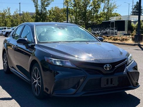 Certified 2024 Toyota Camry SE w/ Blackout Package (TMS) AWD/4WD image 7