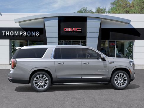 New 2026 GMC Yukon XL Denali w/ Advanced Technology Package AWD/4WD image 4