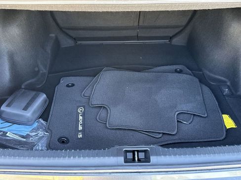 Used 2024 Lexus IS 350 F Sport RWD image 13