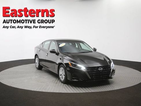 Used 2023 Nissan Altima 2.5 S FWD image 49