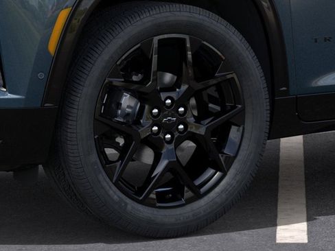 New 2026 Chevrolet Traverse RS w/ LPO, Floor Liner Package FWD image 9
