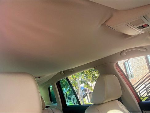 Used 2014 Volkswagen Tiguan S FWD image 23