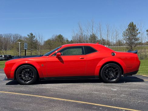 Used 2021 Dodge Challenger R/T Scat Pack RWD image 14
