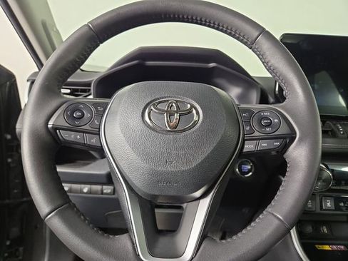 Used 2023 Toyota RAV4 XLE Premium image 21