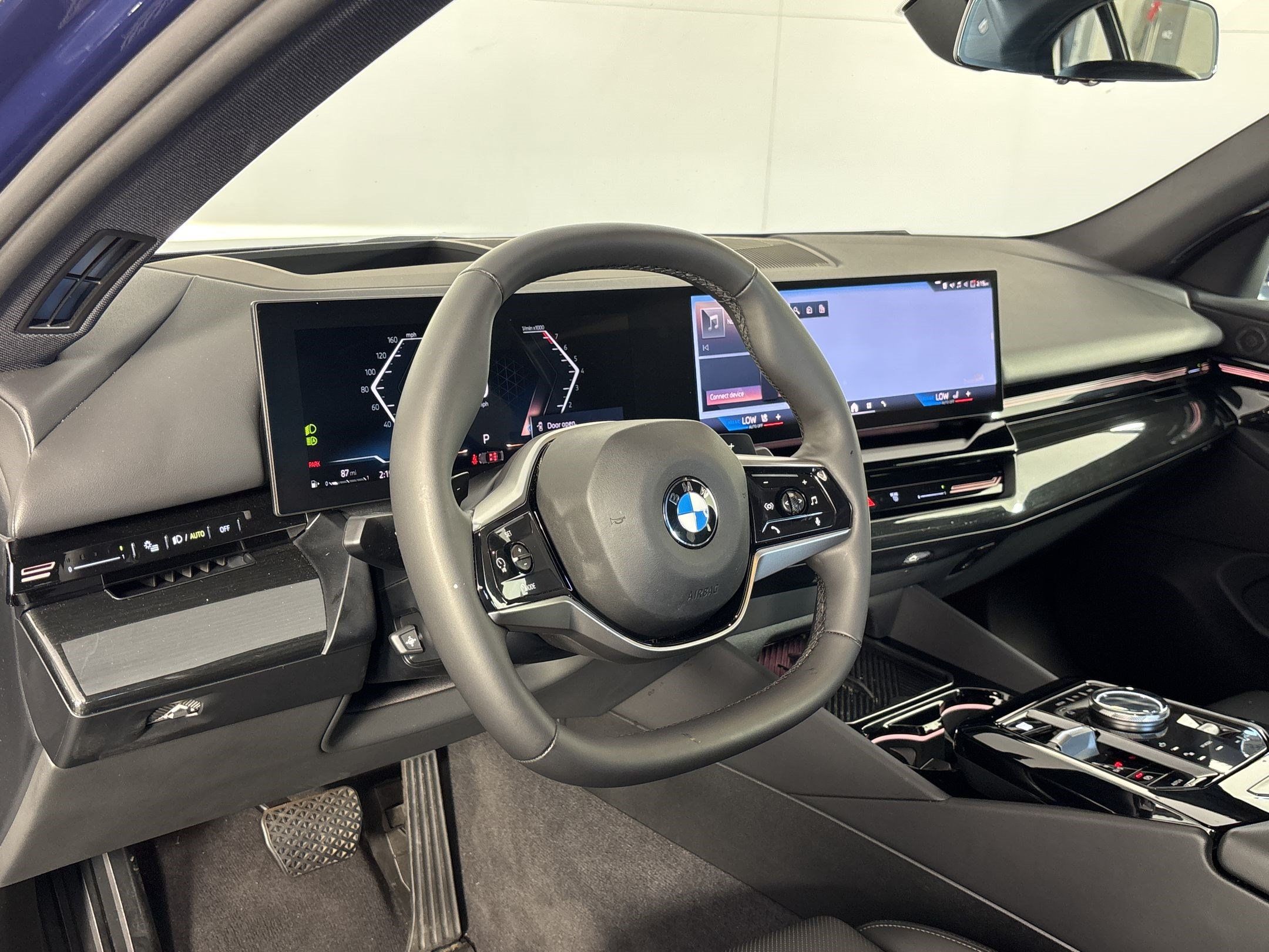 Used 2026 BMW 530i RWD image 4
