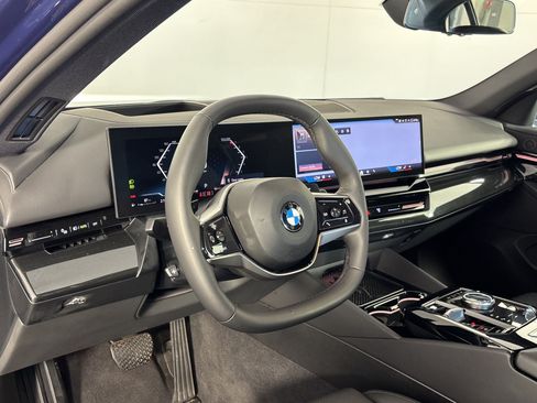Used 2026 BMW 530i RWD image 4