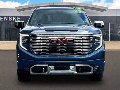 Certified 2025 GMC Sierra 1500 Denali w/ Denali Reserve Package AWD/4WD image 3
