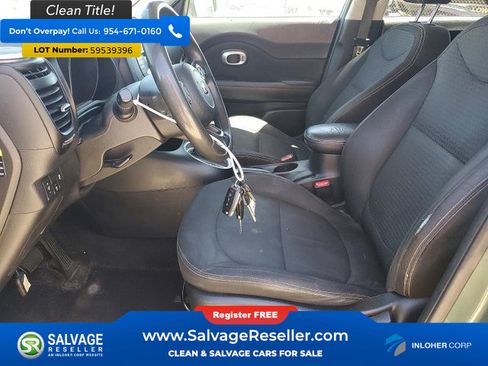 Used 2014 Kia Soul + w/ Eco Package FWD image 9