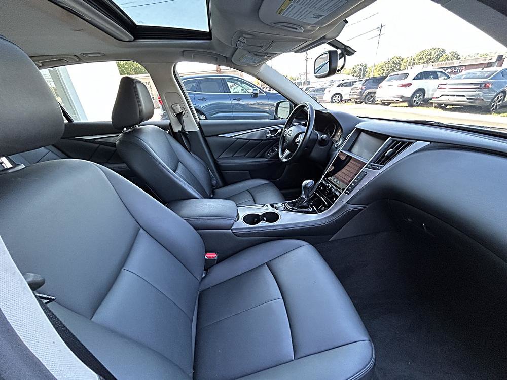 Used 2016 INFINITI Q50 Premium w/ 2.0T Premium Plus Package AWD/4WD image 5
