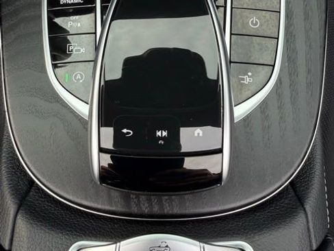 Used 2023 Mercedes-Benz E 450 4MATIC Cabriolet image 34