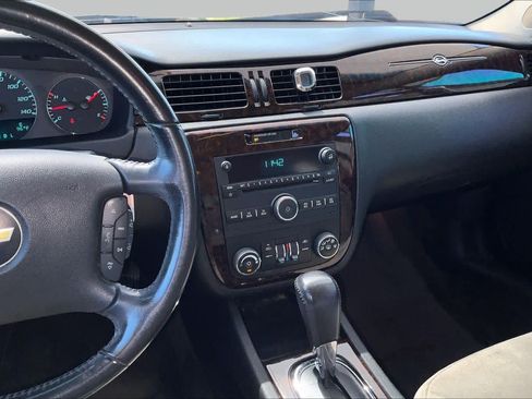 Used 2012 Chevrolet Impala LT FWD image 6