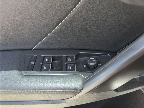 Used 2023 Volkswagen Tiguan SE FWD image 30