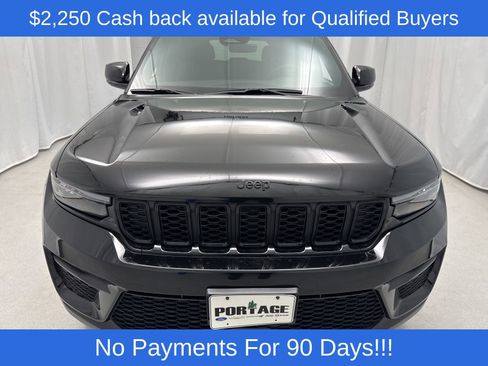 New 2025 Jeep Grand Cherokee Altitude AWD/4WD image 7