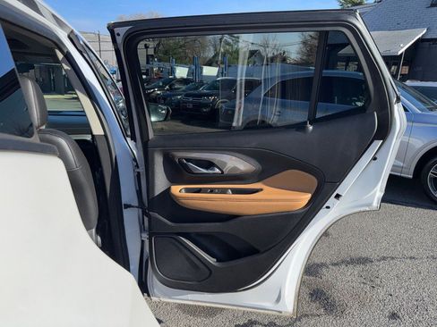 Used 2021 GMC Terrain SLT image 15