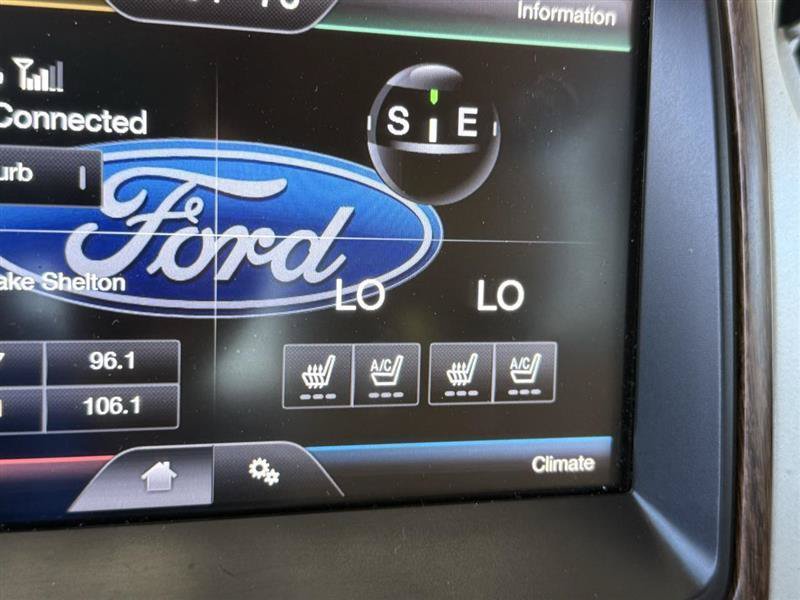 Used 2014 Ford F150 Lariat w/ Lariat Chrome Package AWD/4WD image 17