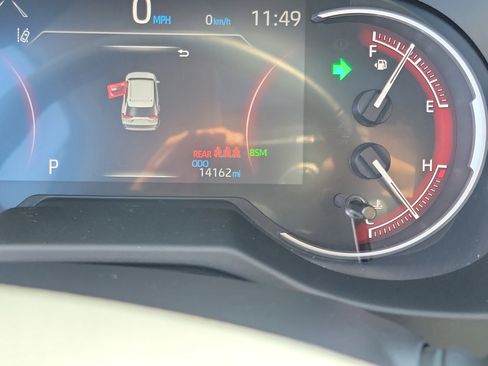 Used 2025 Toyota RAV4 XLE Premium image 25