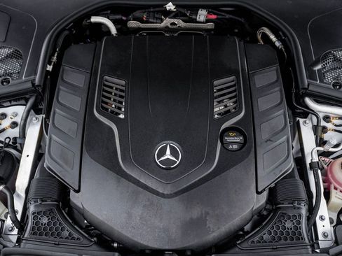 Used 2024 Mercedes-Benz S 580 4MATIC Sedan image 31