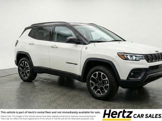 Used 2025 Jeep Compass Trailhawk w/ Trailer Tow Group AWD/4WD video 1