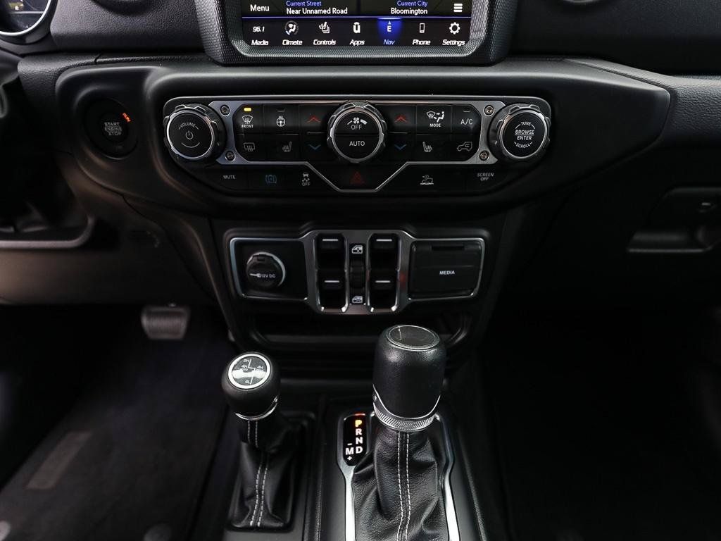 Used 2023 Jeep Wrangler Unlimited Sahara w/ Cold Weather Group AWD/4WD image 20