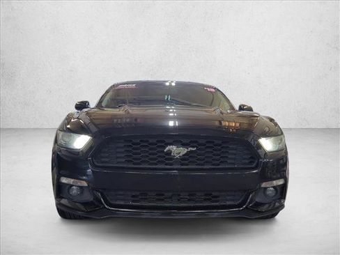 Used 2015 Ford Mustang Coupe image 2