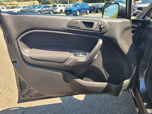 Used 2018 Ford Fiesta SE FWD image 16
