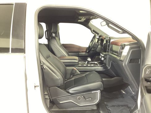 Used 2022 Ford F150 Lariat w/ Equipment Group 502A High AWD/4WD image 10