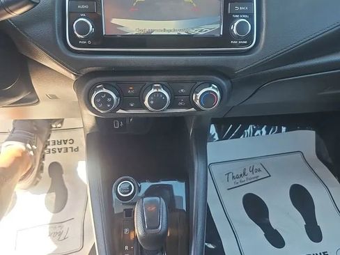 Used 2021 Nissan Versa S FWD image 14