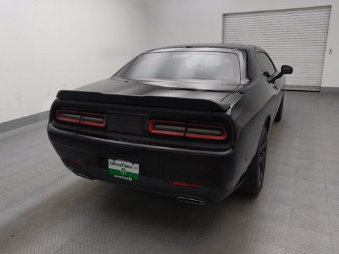 Used 2020 Dodge Challenger SXT w/ Blacktop Package RWD image 7