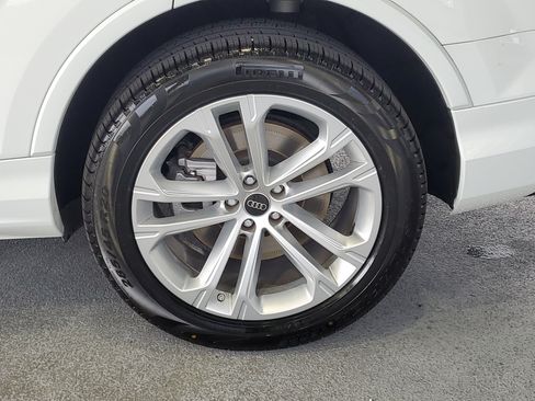Used 2025 Audi Q7 3.0T Premium Plus AWD/4WD image 7